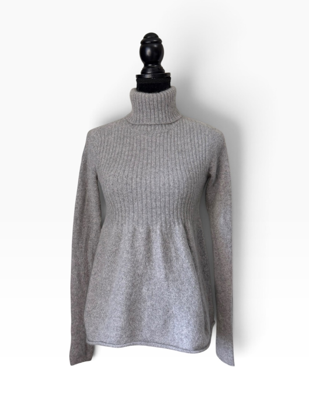 Vince classic cashmere grey knit long sleeve turtleneck knit sweater size small